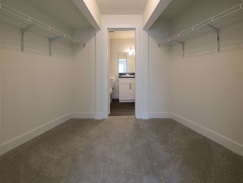 Huge walk in closets at arbor mill